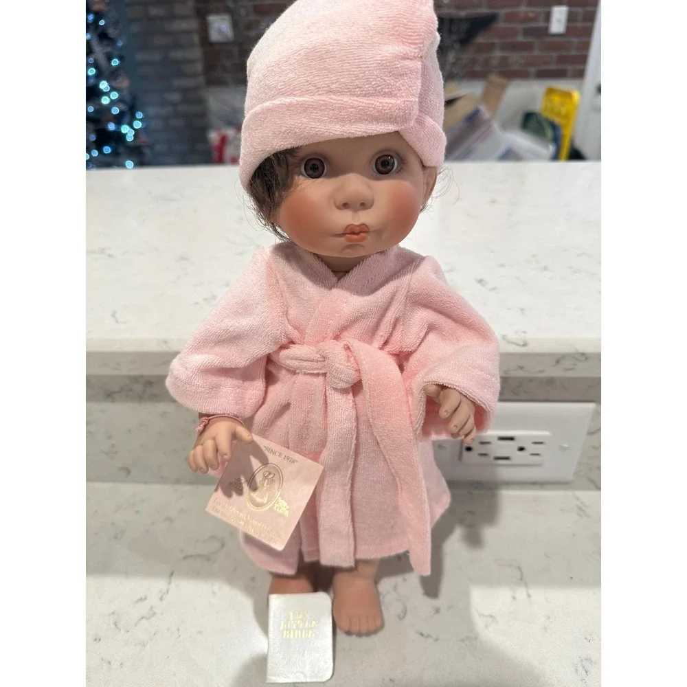 Lee Middleton Original Baby Doll Pink Robe Bonnet 